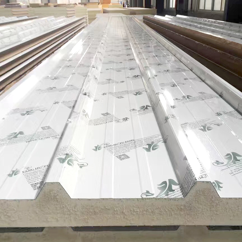 Cold room roof panel